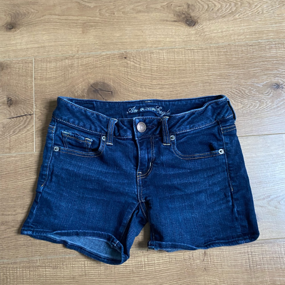 American Eagle Low Waisted Shorts